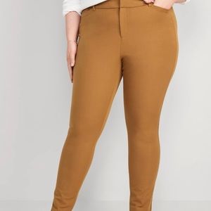 Old Navy Pixie Skinny Pants size 18